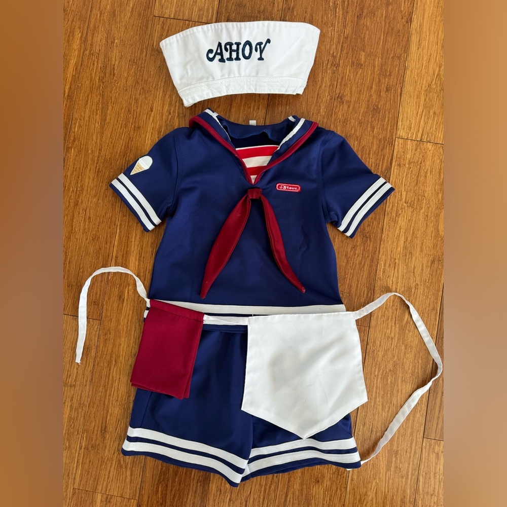 Stranger Things Steve Harrison Scoops Ahoy Costume. Boys small